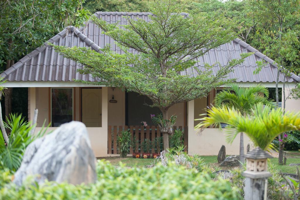 Dusit Talai Resort Nong Nam Daeng Dış mekan fotoğraf